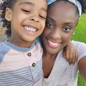 Meet your Posher, Liesha